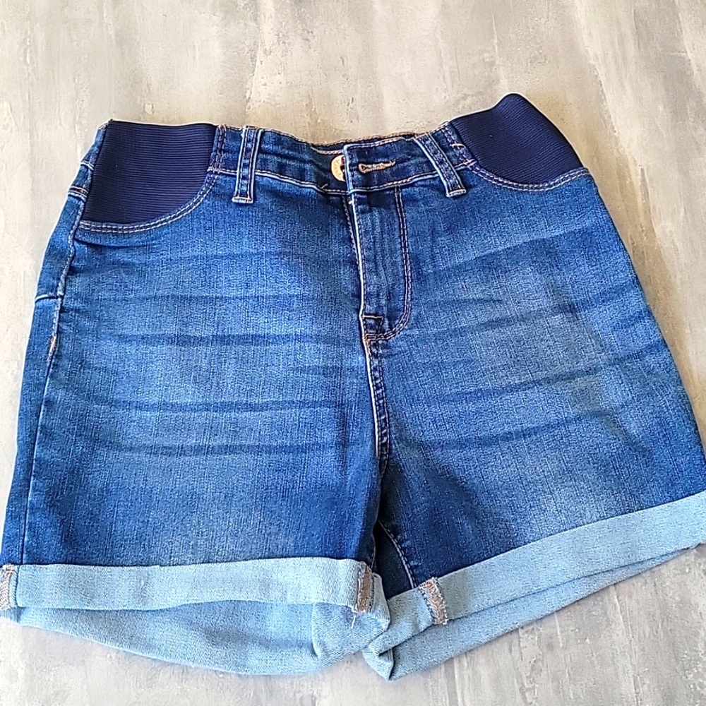 Maternity Rolled Cuff Shorts